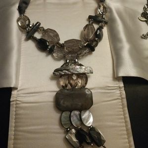 CHICO'S RETIRED NECKLACE